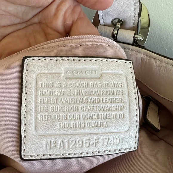 Authentic Signature Coach Light Tan with Blush Pink Shoulder Straps - Picture 12 of 16